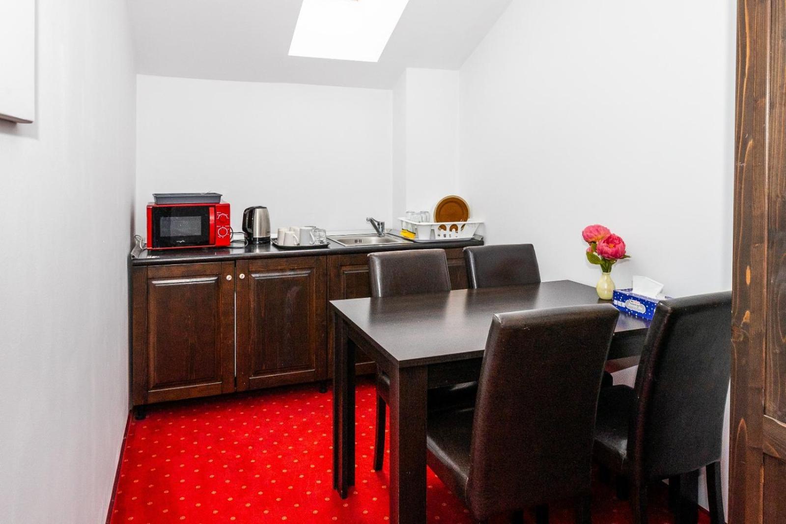 Vila Luca-Hotel Şirnea Zewnętrze zdjęcie
